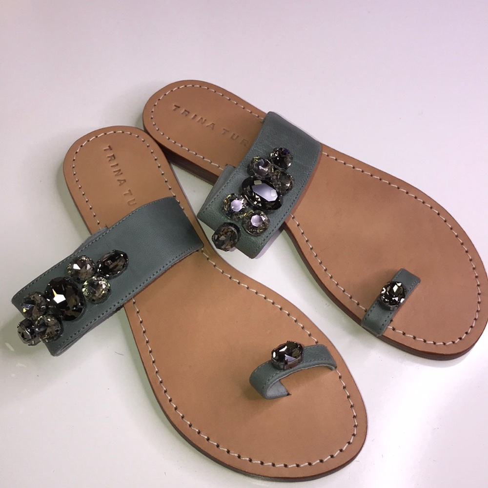 TRINA TURK Jewel Turquesa Flat Sandal Size 9